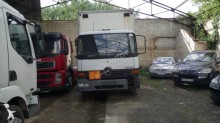 camión furgón caja polyfond Mercedes