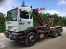 Renault hook lift truck