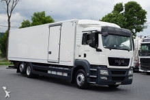 MAN box truck