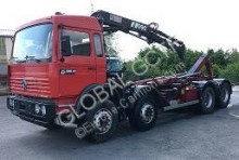 Renault hook lift truck