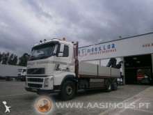 camión caja abierta Volvo