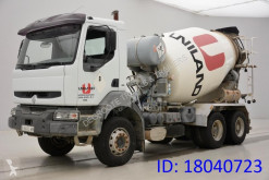Renault Kerax 300 truck