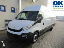 camión furgón Iveco