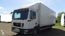 MAN plywood box truck