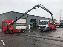 vrachtwagen platte bak Mercedes