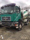 MAN 33.322 truck