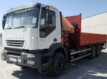 camión volquete Iveco