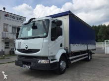 Renault tautliner truck