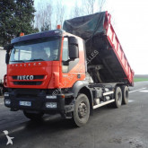 camión volquete bilateral Iveco