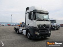 Mercedes chassis truck