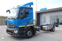 Mercedes chassis truck