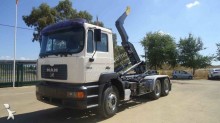 MAN container truck