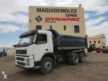 camion benne Volvo