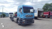 vrachtwagen chassis MAN