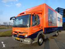 vrachtwagen bakwagen Mercedes