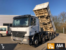 vrachtwagen tweezijdige kipper Mercedes