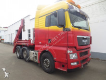 MAN skip truck