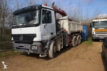 camión volquete bilateral Mercedes