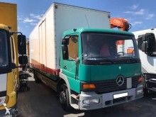 camión furgón caja polyfond Mercedes