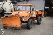 Unimog 421 mit Winterdienstausrüstung, INT 10275 truck