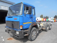 camion châssis Iveco