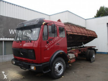 vrachtwagen Mercedes 1622