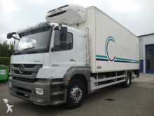 vrachtwagen Mercedes 1829 chereau coolbox