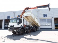 camión volquete Iveco