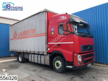 Volvo tautliner truck