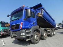 MAN skip truck