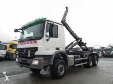 Mercedes skip truck