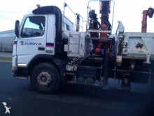 camión volquete bilateral Volvo