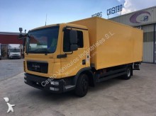 MAN box truck