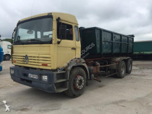 Renault skip truck