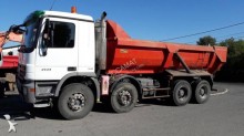 camión volquete escollera Mercedes