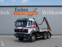 Mercedes skip truck