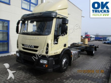 camión chasis Iveco