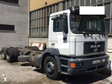 MAN F2000 truck