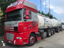 camión cisterna productos químicos DAF