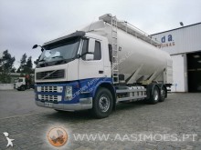 camión cisterna Volvo