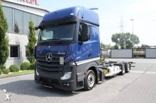 ciężarówka Mercedes Actros 2542