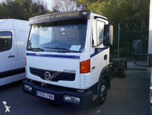 camion fourgon Nissan