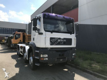 MAN 32-460 truck