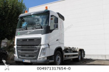 Volvo skip truck