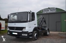 Gancho portacontenedor Mercedes