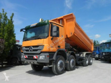 Mercedes skip truck