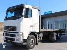camión caja abierta Volvo