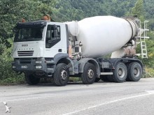 camion Iveco Trakker