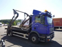 MAN skip truck