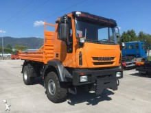 camión volquete trilateral Iveco